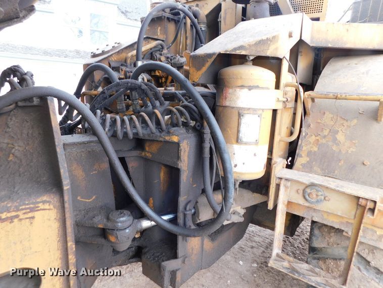 image for item DJ5943 Caterpillar D25B  articulated haul truck