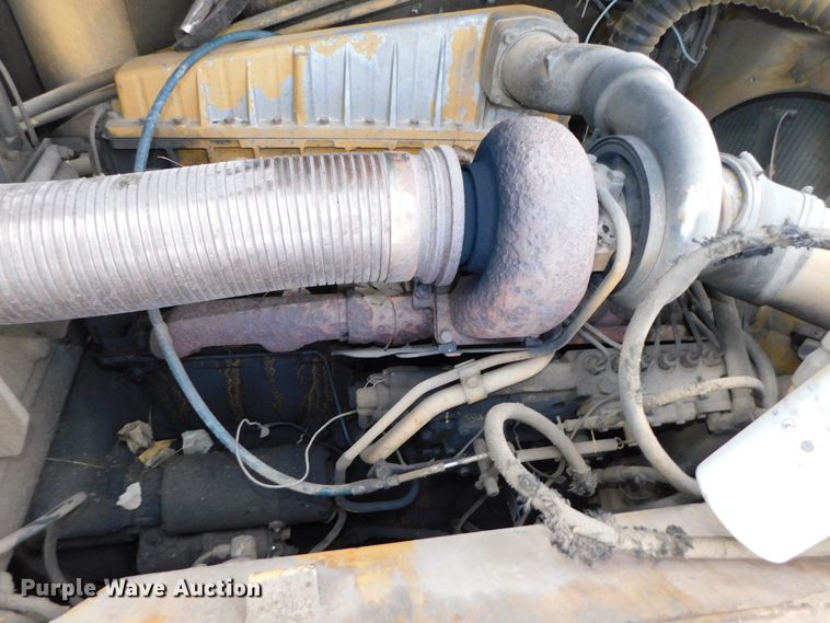 image for item DJ5943 Caterpillar D25B  articulated haul truck