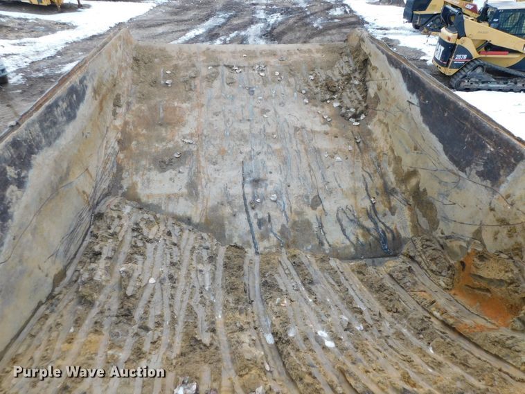 image for item DJ5943 Caterpillar D25B  articulated haul truck