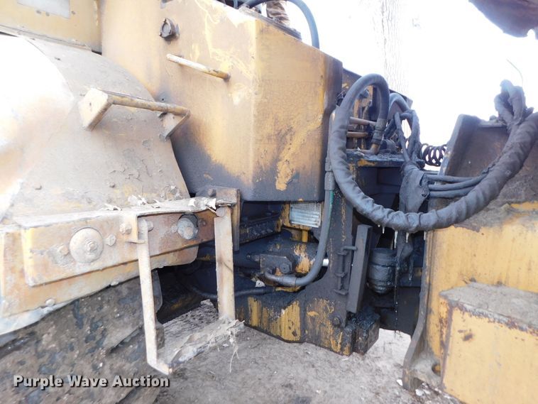 image for item DJ5943 Caterpillar D25B  articulated haul truck