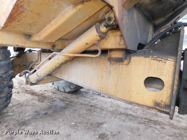 image for item DJ5943 Caterpillar D25B  articulated haul truck