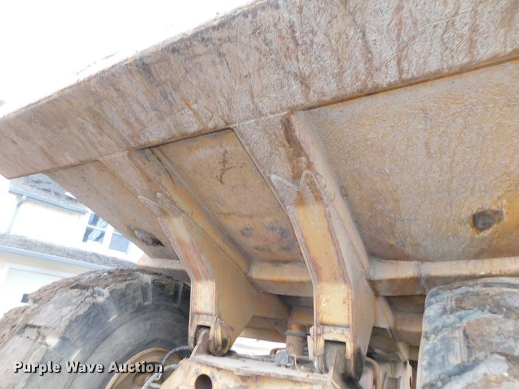 image for item DJ5943 Caterpillar D25B  articulated haul truck