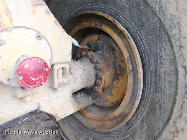 image for item DJ5943 Caterpillar D25B  articulated haul truck