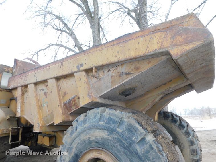 image for item DJ5943 Caterpillar D25B  articulated haul truck