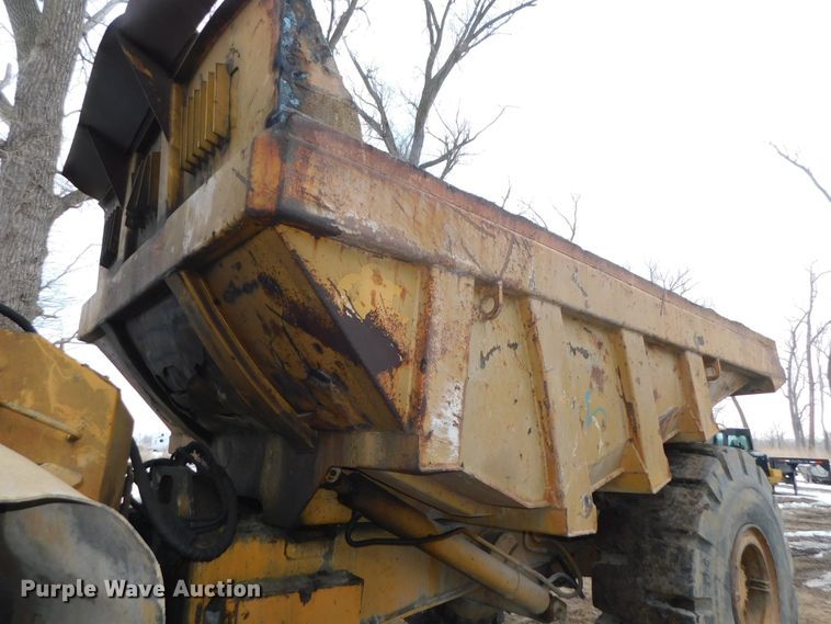 image for item DJ5943 Caterpillar D25B  articulated haul truck