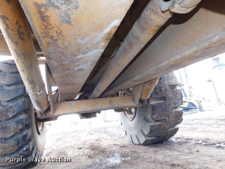 image for item DJ5943 Caterpillar D25B  articulated haul truck