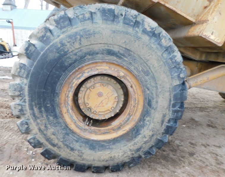 image for item DJ5943 Caterpillar D25B  articulated haul truck