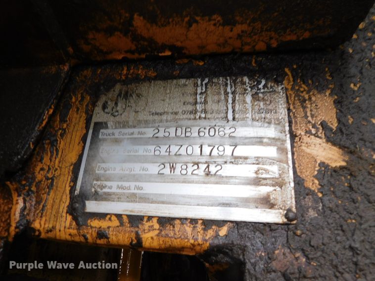 image for item DJ5943 Caterpillar D25B  articulated haul truck