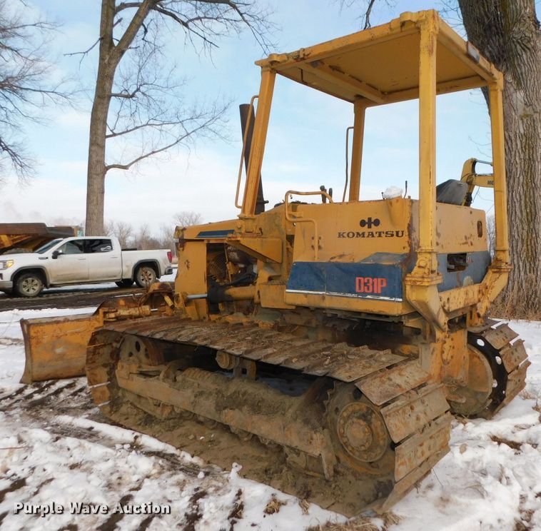 image for item DJ5944 1984 Komatsu D31P-17  dozer