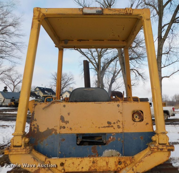 image for item DJ5944 1984 Komatsu D31P-17  dozer