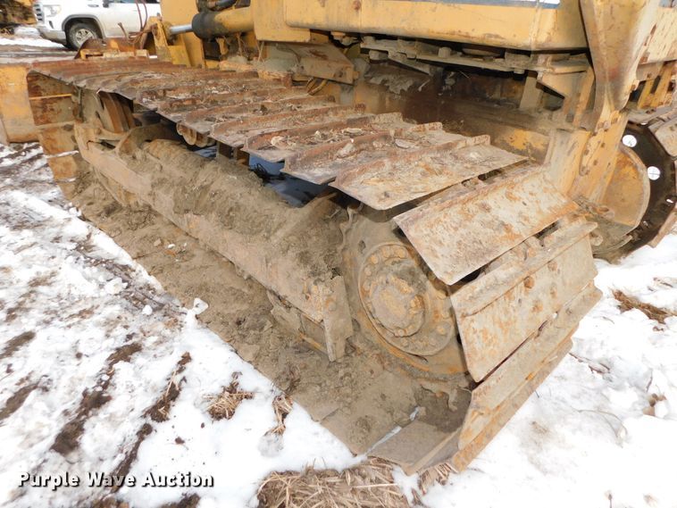 image for item DJ5944 1984 Komatsu D31P-17  dozer