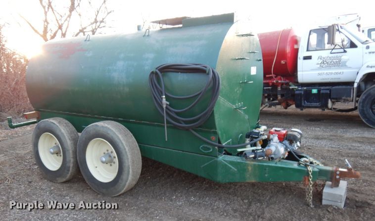 image for item DJ6031 Water tank trailer