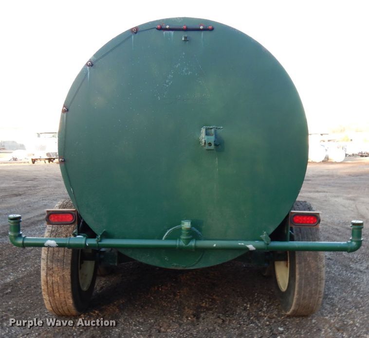 image for item DJ6031 Water tank trailer