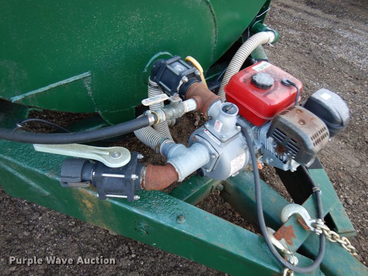 image for item DJ6031 Water tank trailer