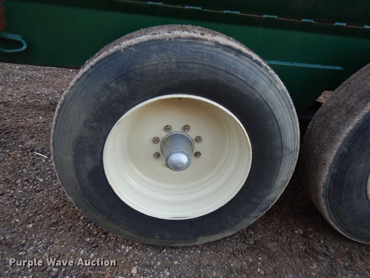 image for item DJ6031 Water tank trailer