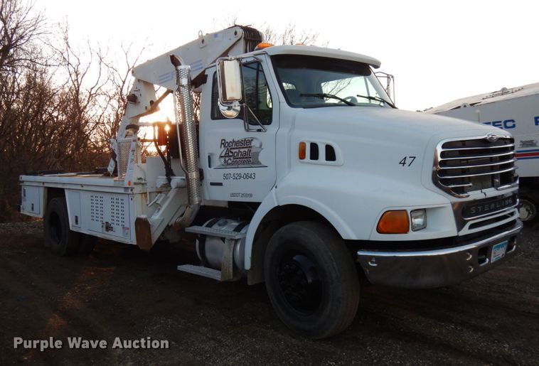 image for item DJ6032 2005 Sterling L-Line  crane truck