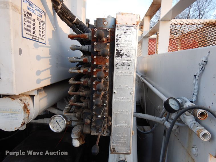 image for item DJ6032 2005 Sterling L-Line  crane truck