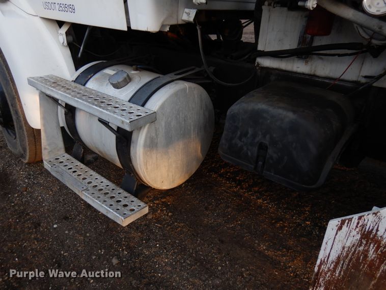 image for item DJ6032 2005 Sterling L-Line  crane truck