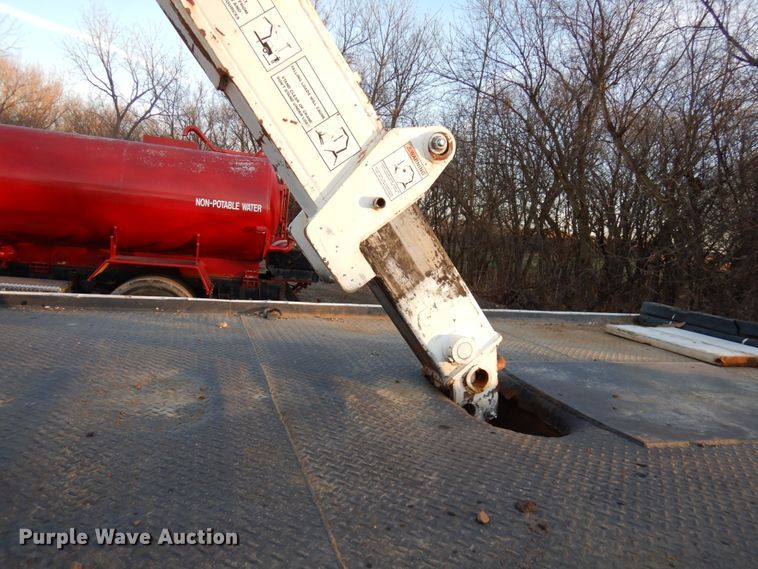 image for item DJ6032 2005 Sterling L-Line  crane truck