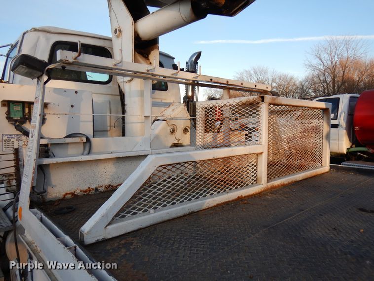 image for item DJ6032 2005 Sterling L-Line  crane truck