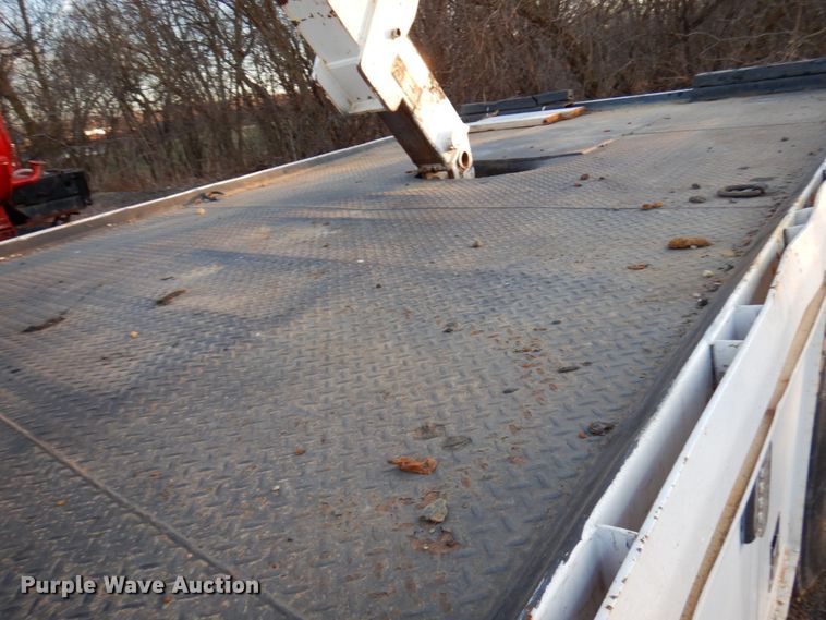 image for item DJ6032 2005 Sterling L-Line  crane truck