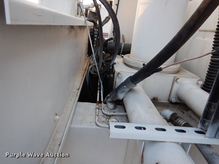 image for item DJ6032 2005 Sterling L-Line  crane truck