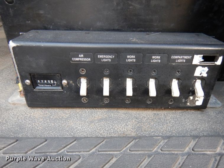 image for item DJ6032 2005 Sterling L-Line  crane truck