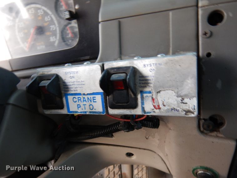 image for item DJ6032 2005 Sterling L-Line  crane truck