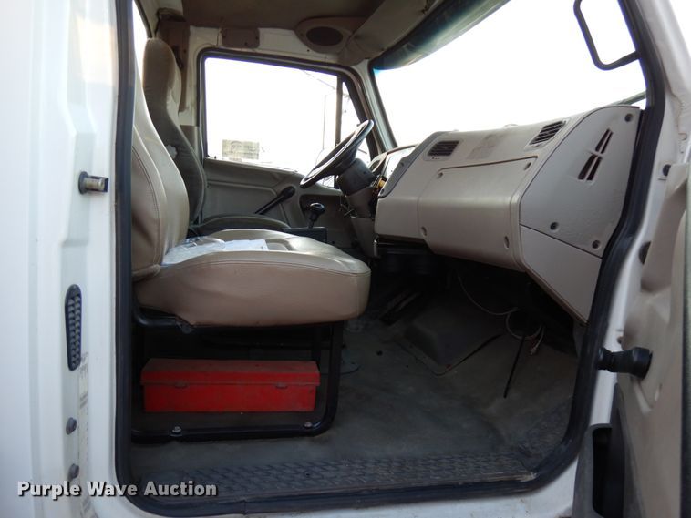 image for item DJ6032 2005 Sterling L-Line  crane truck