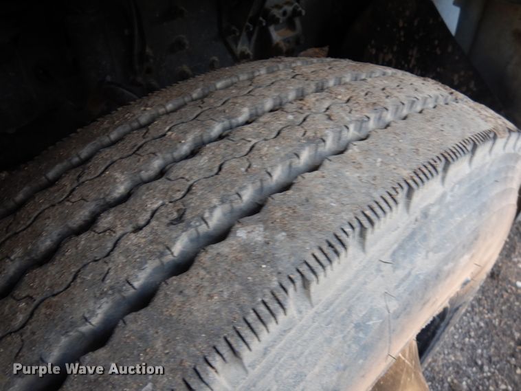 image for item DJ6032 2005 Sterling L-Line  crane truck