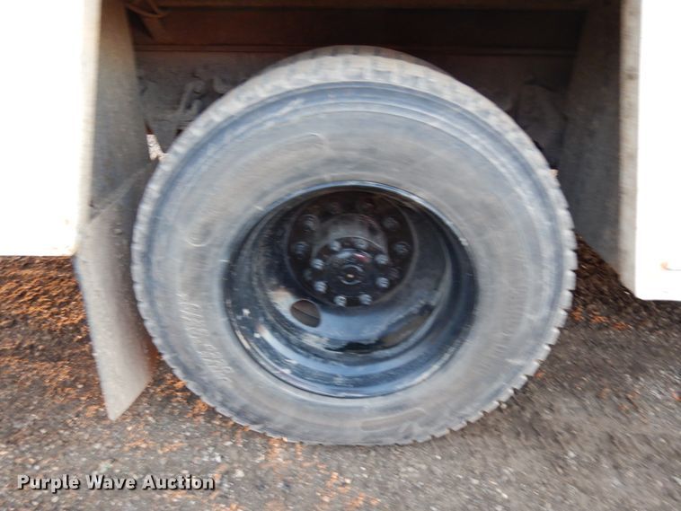 image for item DJ6032 2005 Sterling L-Line  crane truck