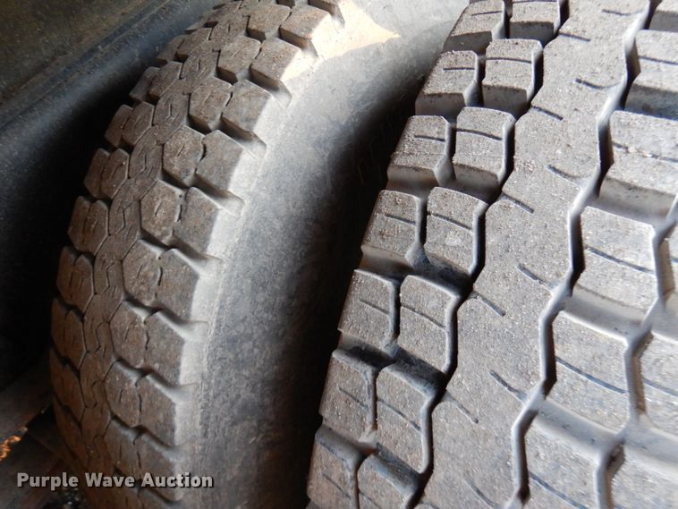 image for item DJ6032 2005 Sterling L-Line  crane truck