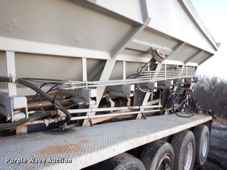 image for item DJ6033 1994 Ford L9000  rock slinger truck