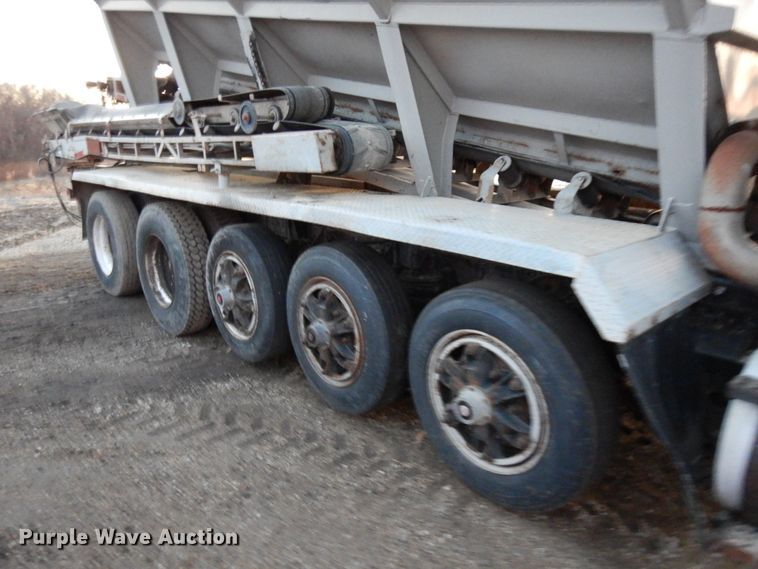 image for item DJ6033 1994 Ford L9000  rock slinger truck