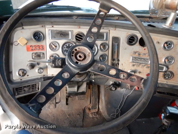 image for item DJ6033 1994 Ford L9000  rock slinger truck