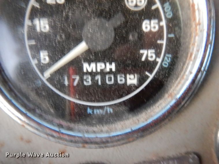 image for item DJ6033 1994 Ford L9000  rock slinger truck