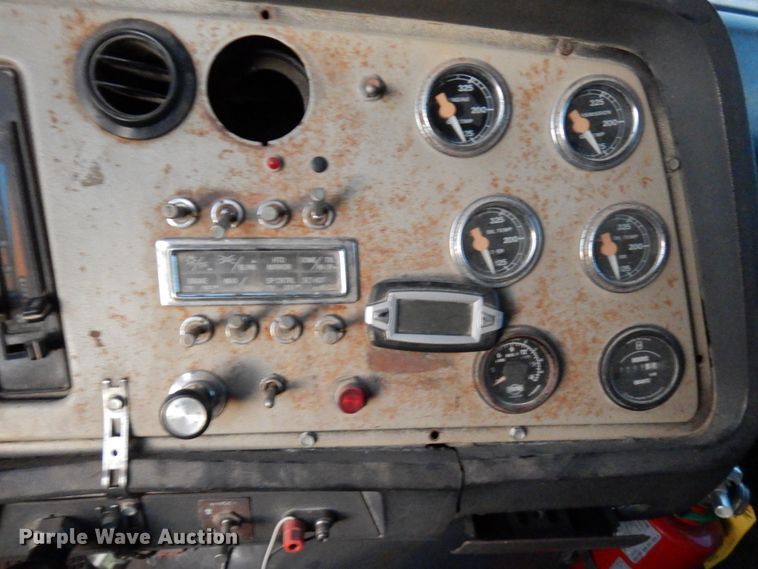 image for item DJ6033 1994 Ford L9000  rock slinger truck