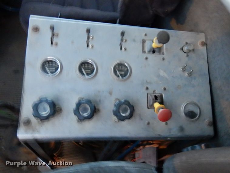 image for item DJ6033 1994 Ford L9000  rock slinger truck