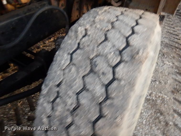 image for item DJ6033 1994 Ford L9000  rock slinger truck