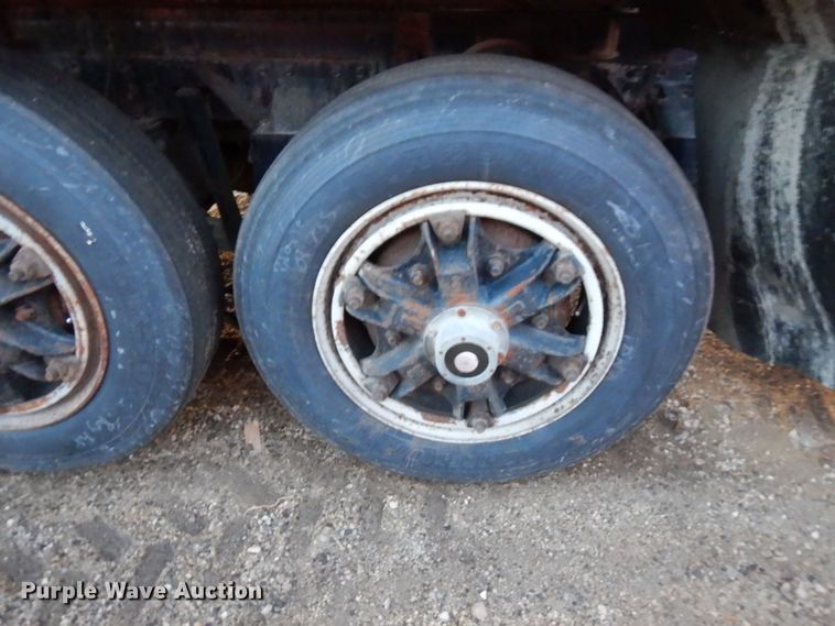 image for item DJ6033 1994 Ford L9000  rock slinger truck