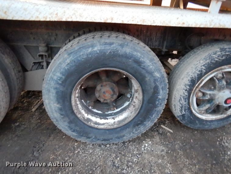 image for item DJ6033 1994 Ford L9000  rock slinger truck