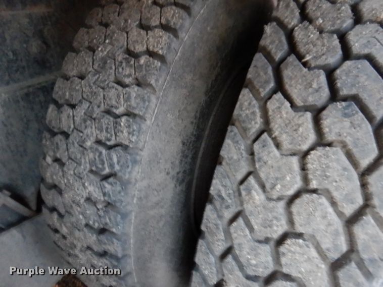 image for item DJ6033 1994 Ford L9000  rock slinger truck