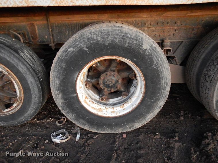 image for item DJ6033 1994 Ford L9000  rock slinger truck