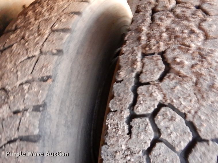 image for item DJ6033 1994 Ford L9000  rock slinger truck