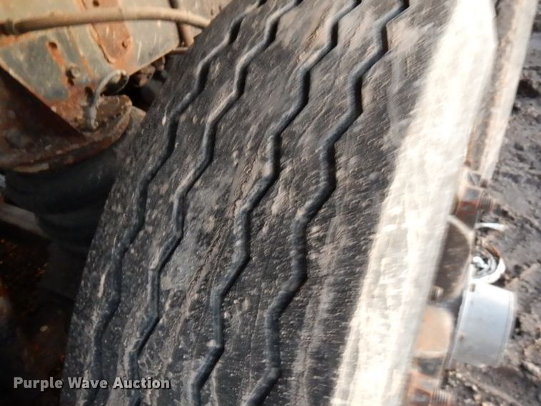 image for item DJ6033 1994 Ford L9000  rock slinger truck