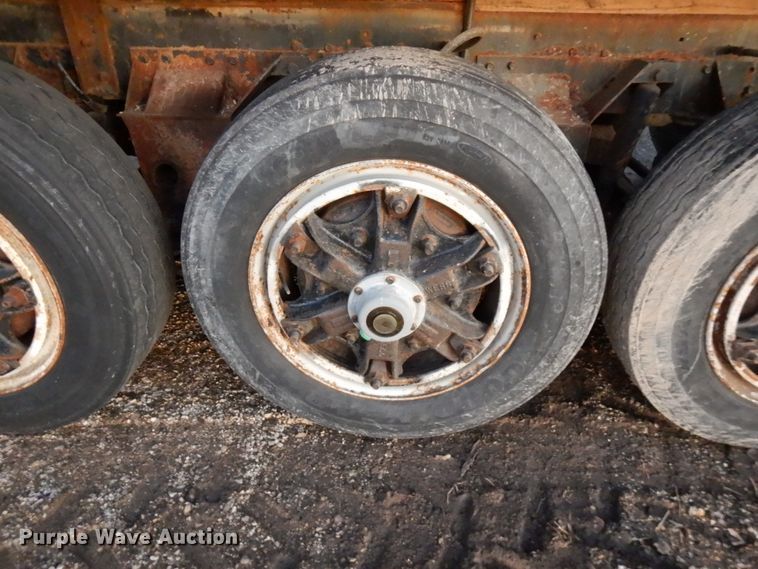 image for item DJ6033 1994 Ford L9000  rock slinger truck