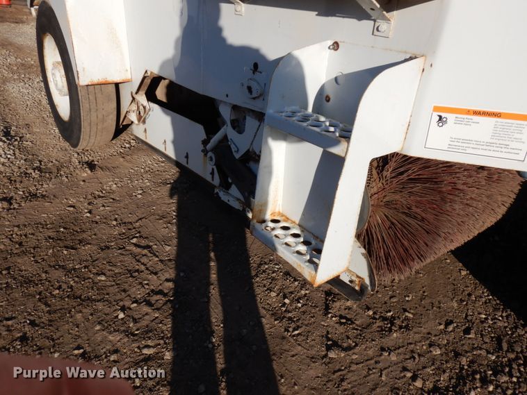 image for item DJ6034 1989 Elgin Pelican  street sweeper