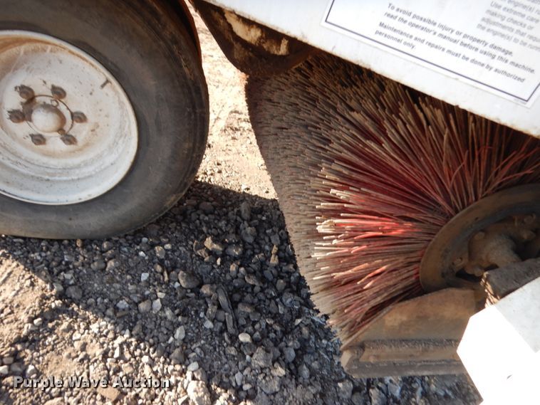 image for item DJ6034 1989 Elgin Pelican  street sweeper