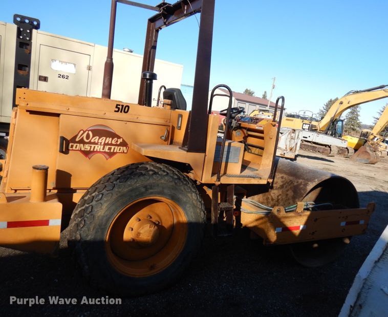 image for item DJ6035 Case 602BPD  single drum vibratory roller