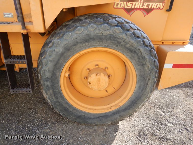 image for item DJ6035 Case 602BPD  single drum vibratory roller